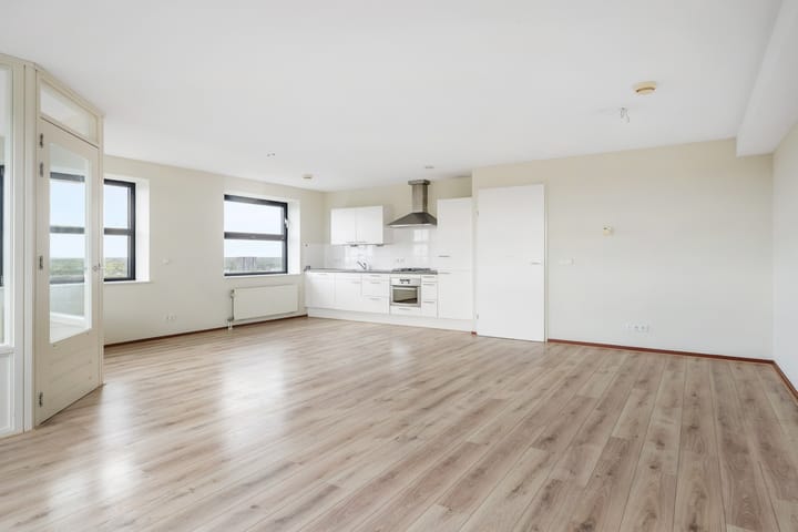 Foto 2 van Winkelcentrum Woensel 195