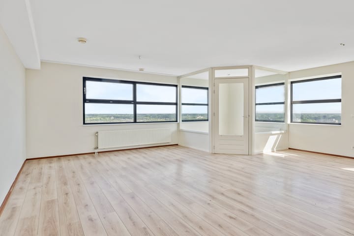 Foto 3 van Winkelcentrum Woensel 195