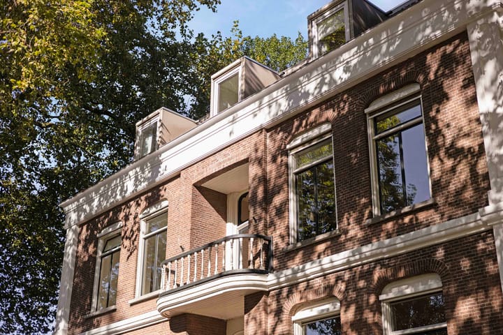 Photo 6 of Pluimenburgsestraat 19