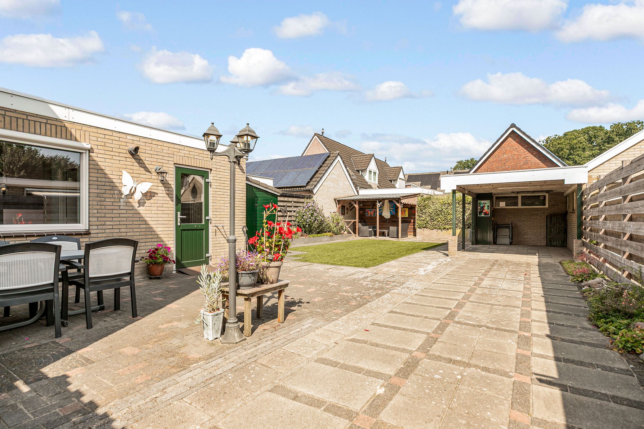 Photo 6 of Burgemeester Mensstraat 7