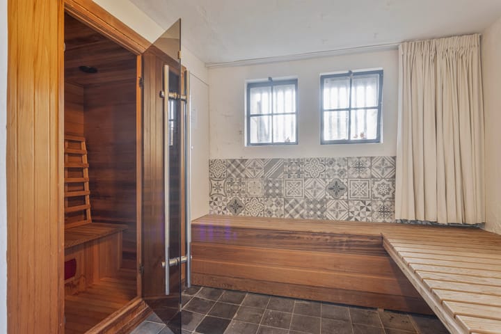 Photo 42 of Pluimenburgsestraat 19