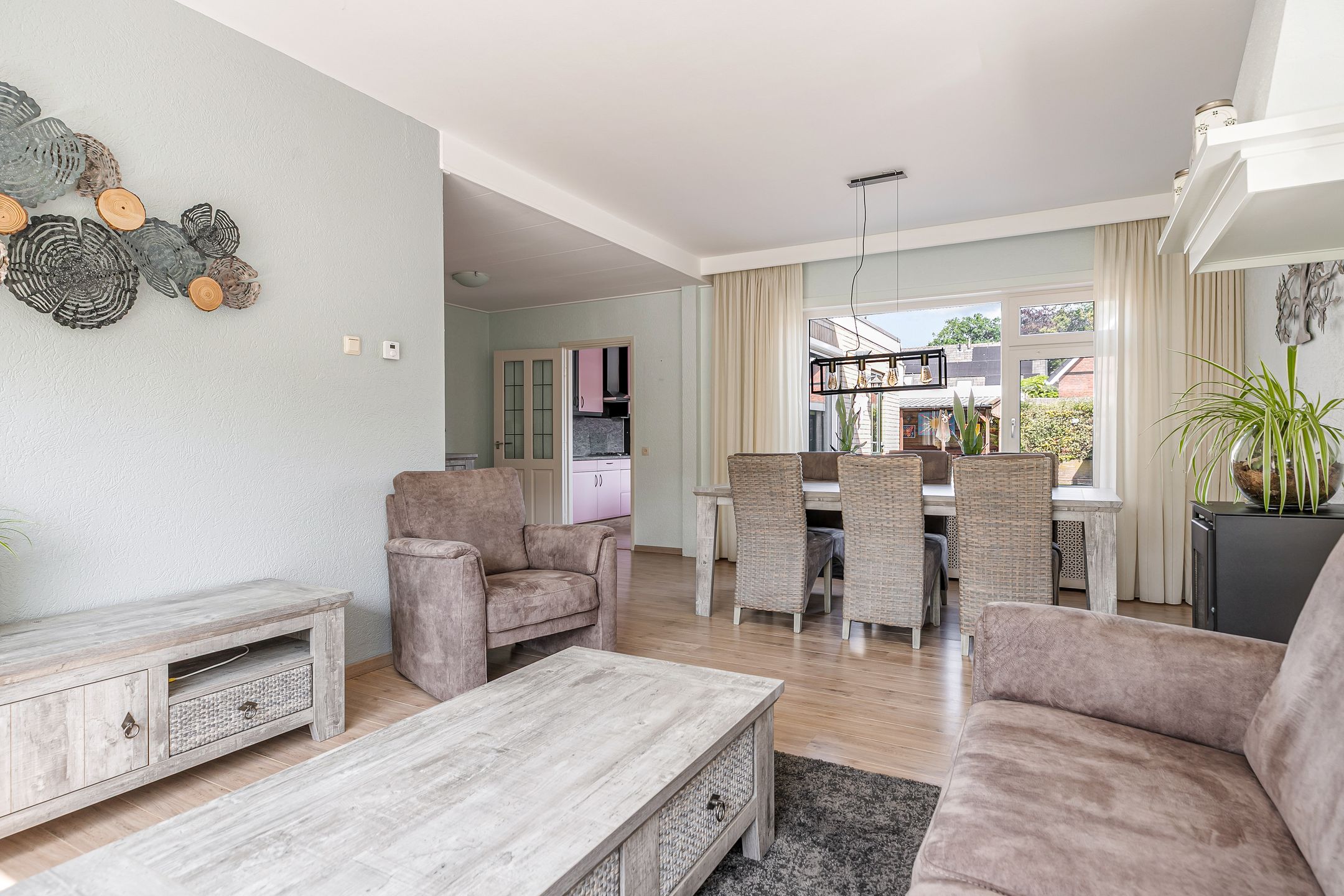 Photo 15 of Burgemeester Mensstraat 7