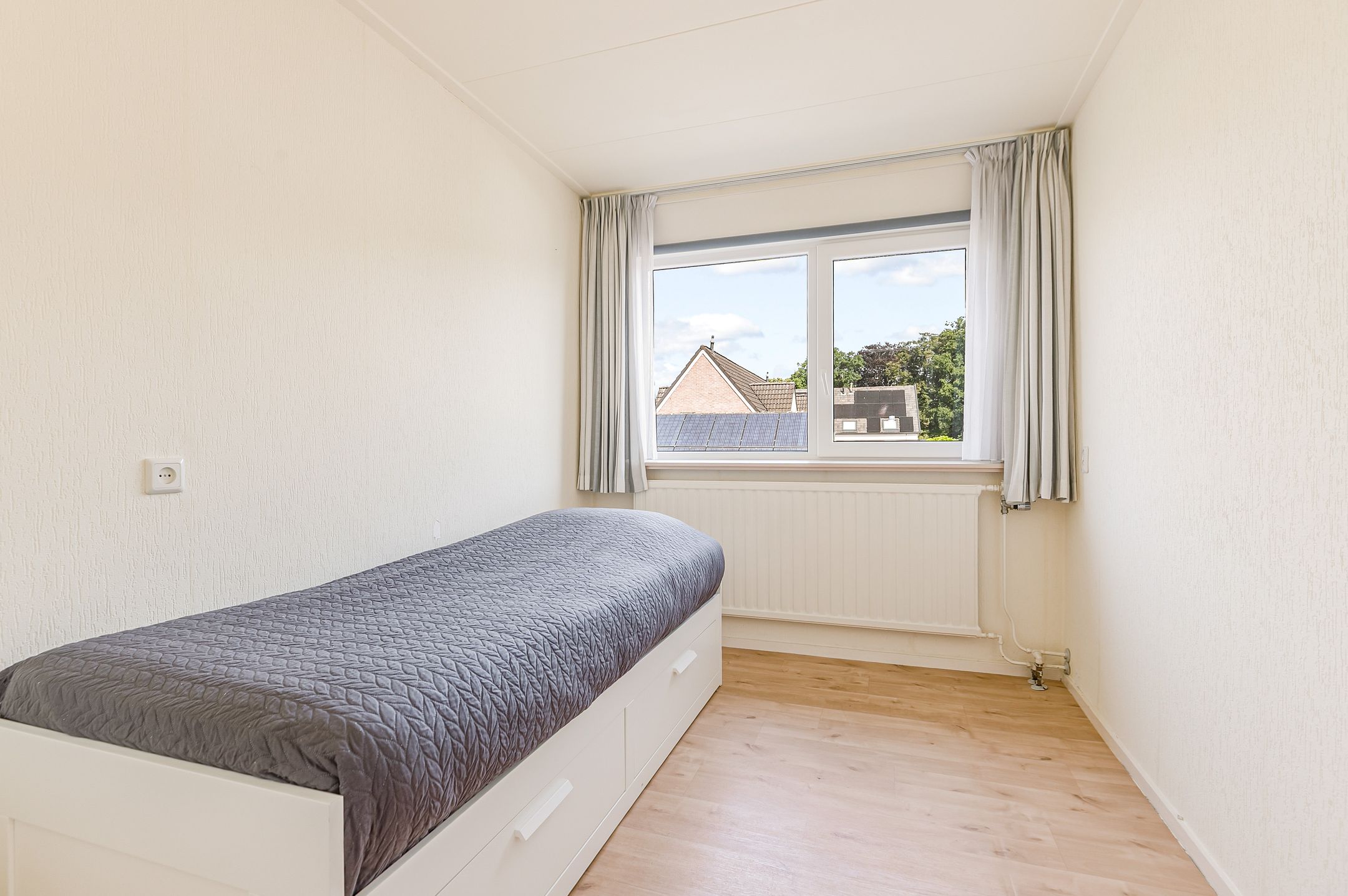 Photo 33 of Burgemeester Mensstraat 7