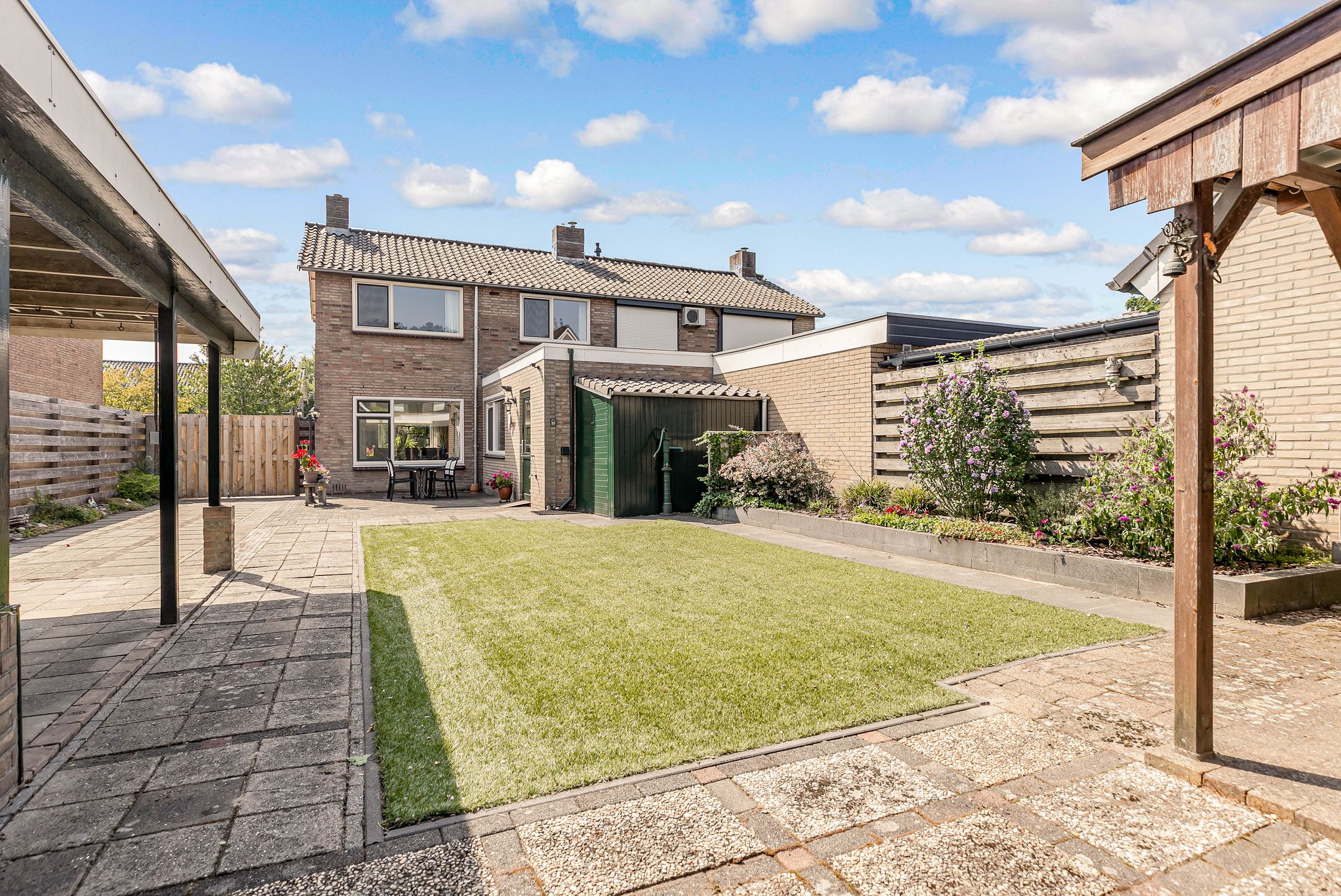 Photo 48 of Burgemeester Mensstraat 7