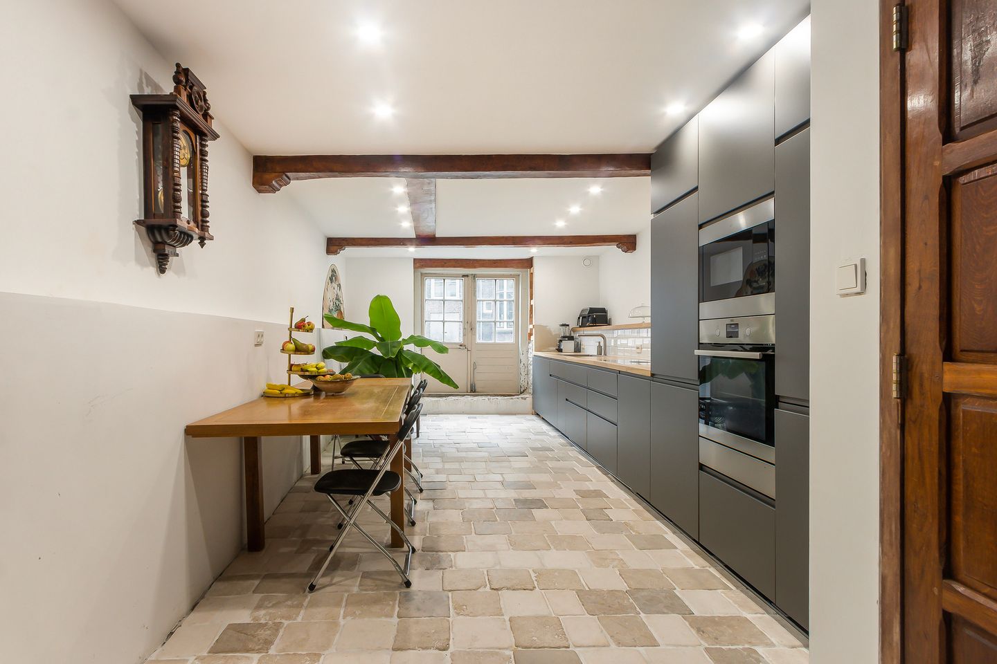 Foto 10 van Wijnstraat 174