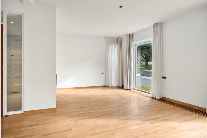 Foto 8 van Maconlaan 26