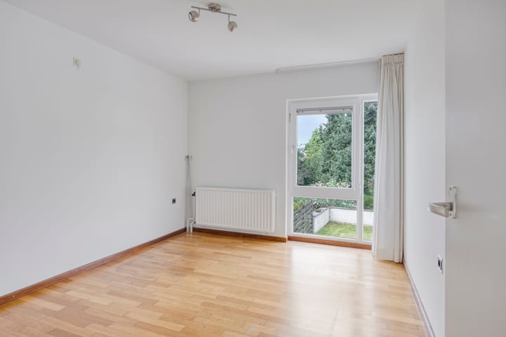 Foto 17 van Maconlaan 26