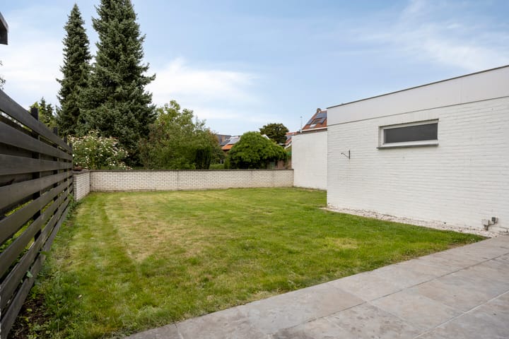 Foto 25 van Maconlaan 26