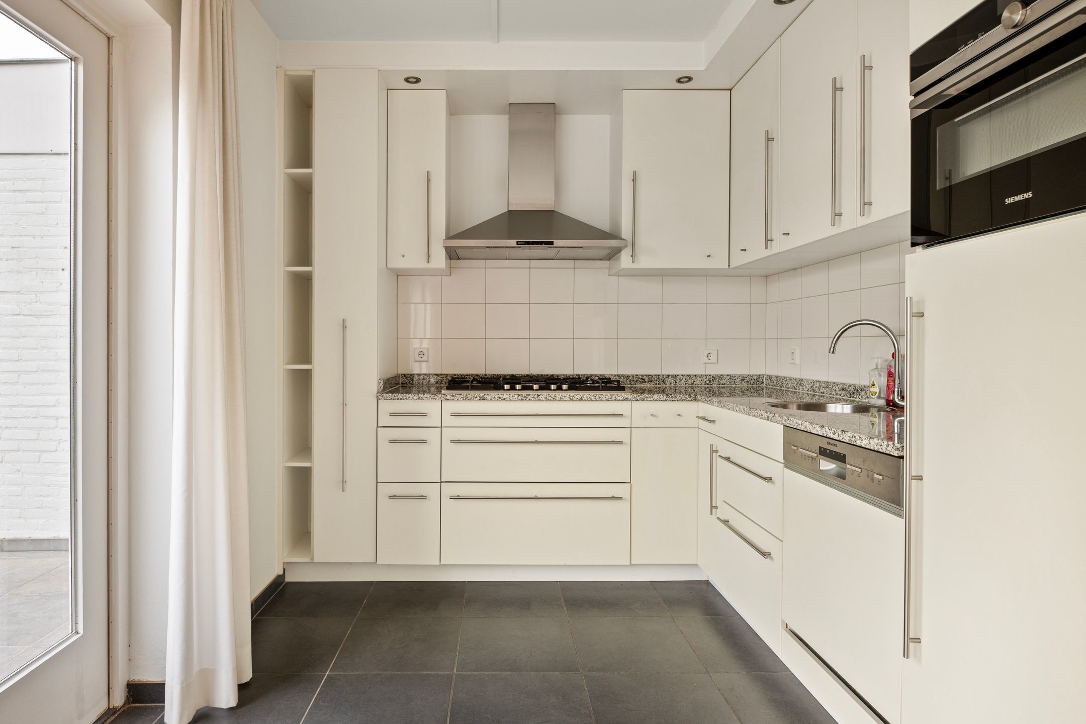 Foto 12 van Maconlaan 26