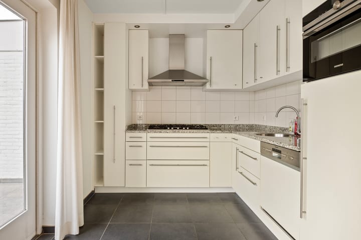 Foto 12 van Maconlaan 26