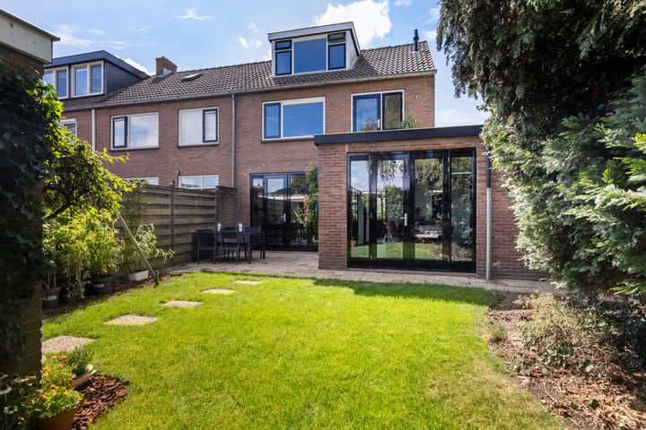 Photo 2 of Godfried van Rhenenlaan 8