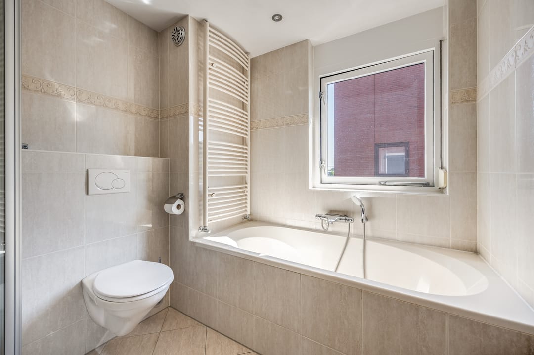 Foto 26 van Litas 12