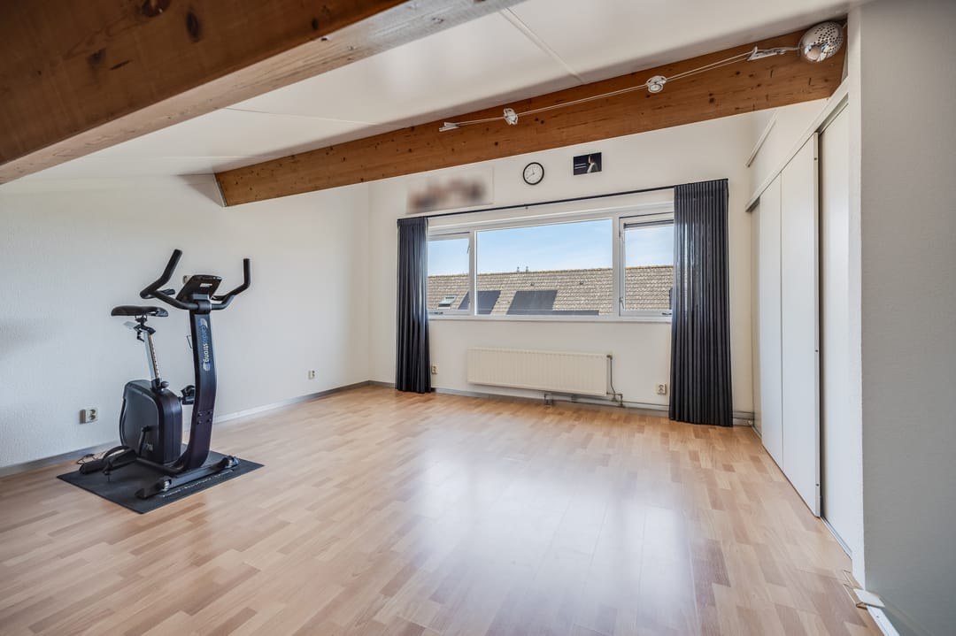 Foto 28 van Litas 12