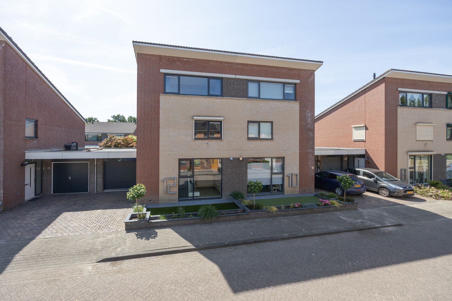 Foto 35 van Litas 12