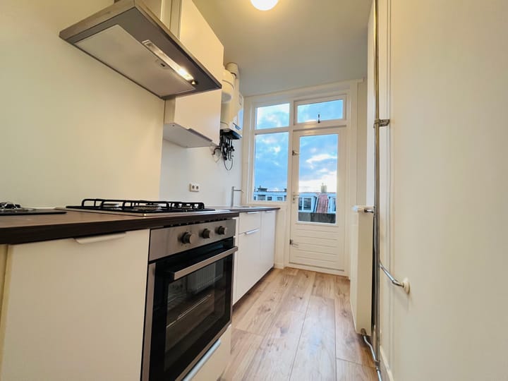 Foto 2 van Oudemansstraat 345