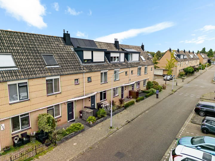 Photo 5 of Femina Mullerstraat 138