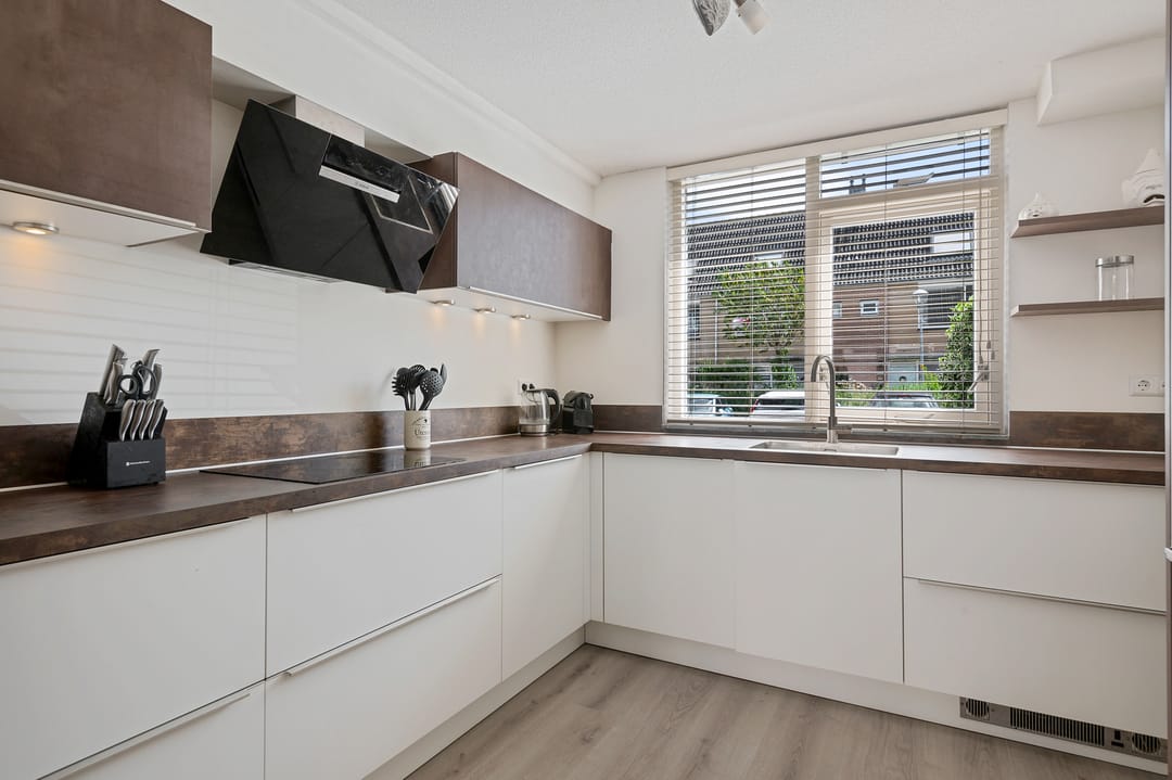 Foto 13 van Femina Mullerstraat 138