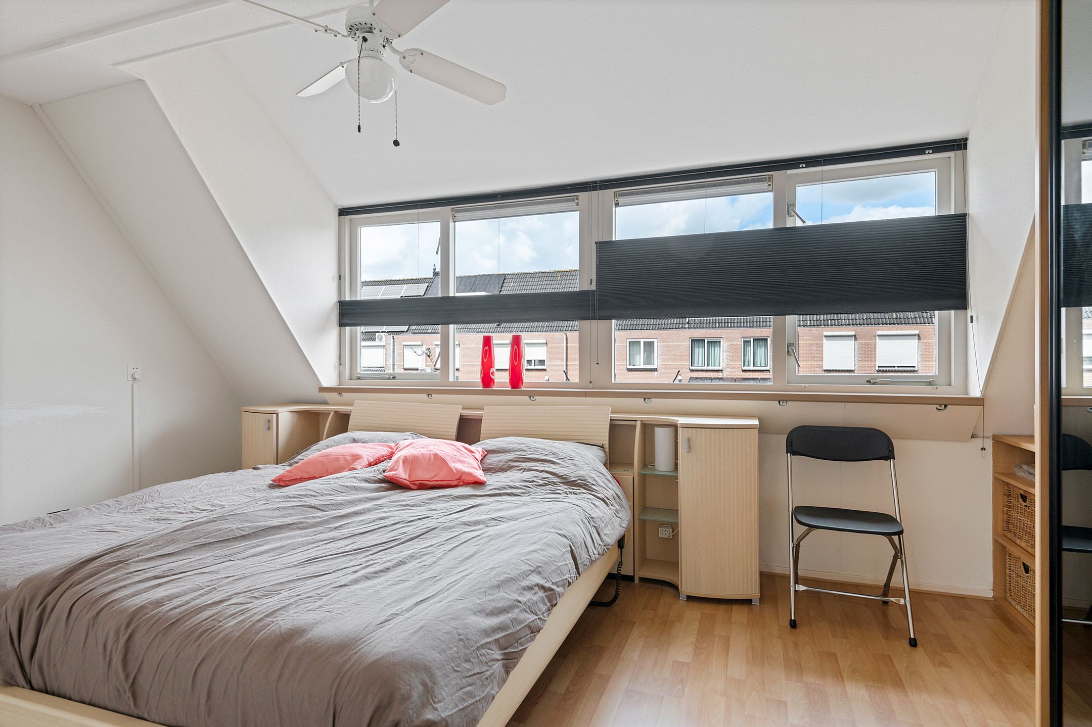 Foto 18 van Femina Mullerstraat 138