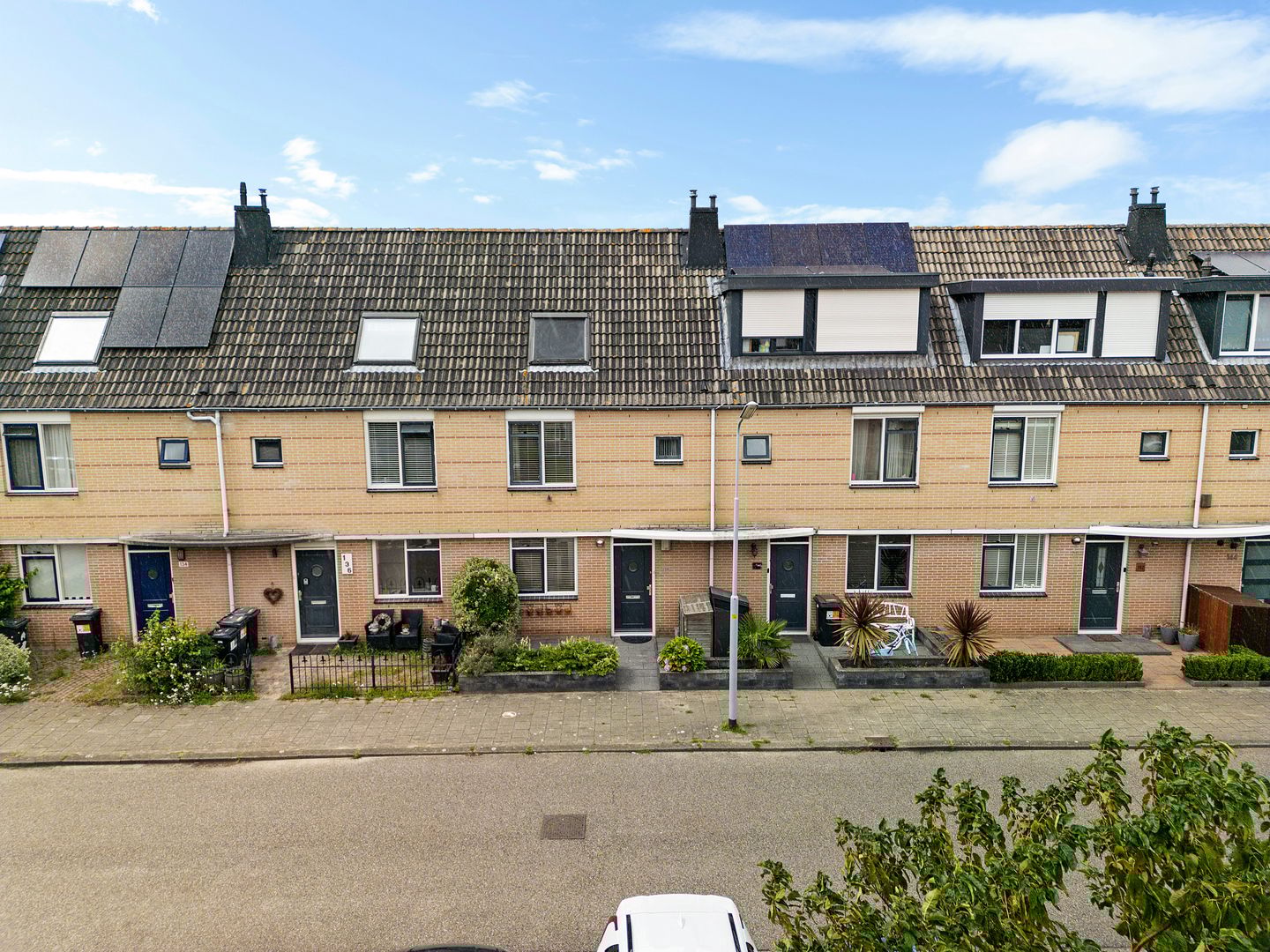 Foto 29 van Femina Mullerstraat 138