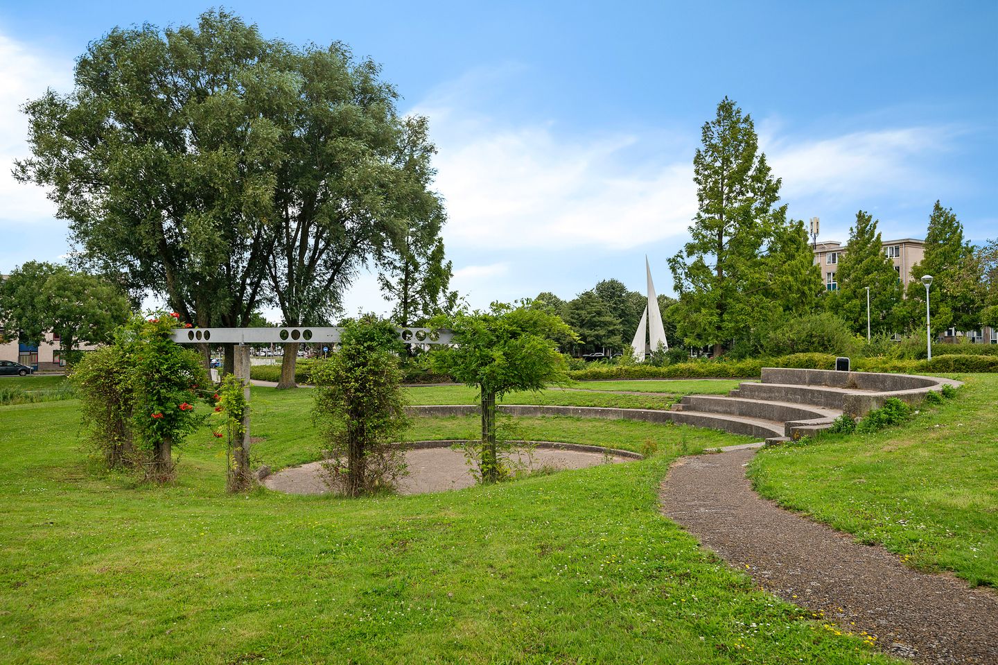 Foto 34 van Femina Mullerstraat 138