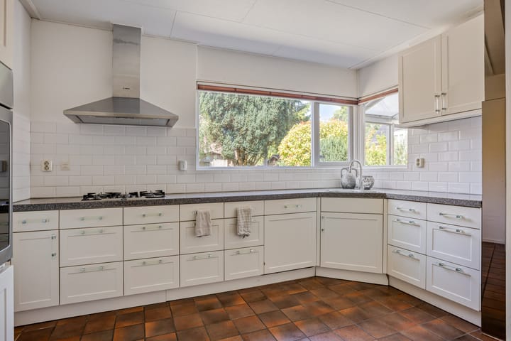 Foto 24 van Buitenhof 111