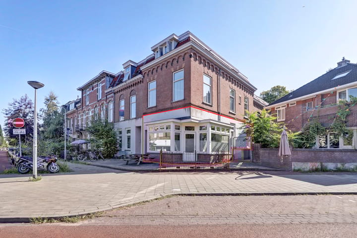 Photo 1 of Dominicanenstraat 153