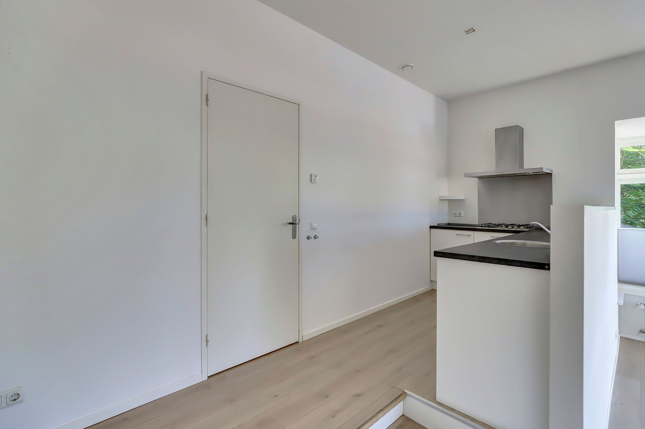 Foto 12 van Dominicanenstraat 153