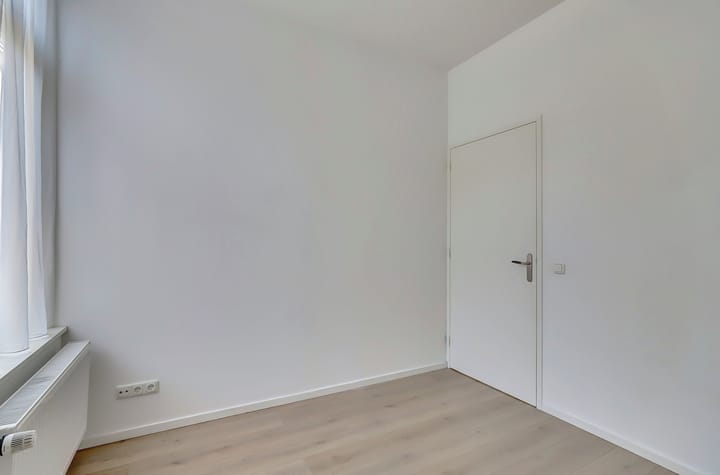 Photo 18 of Dominicanenstraat 153