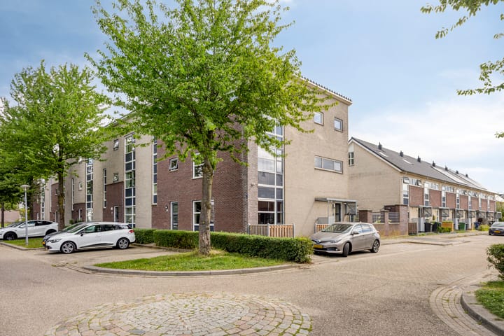 Foto 1 van Olle Kapoenstraat 1