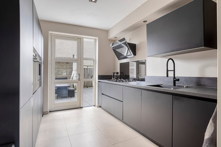 Foto 10 van Olle Kapoenstraat 1