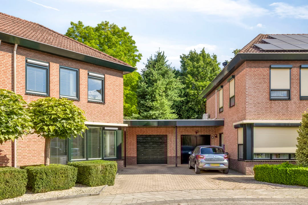 Photo 43 of Huiskenshof 11