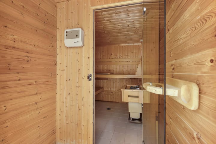 Photo 35 of Noordwolderweg 14