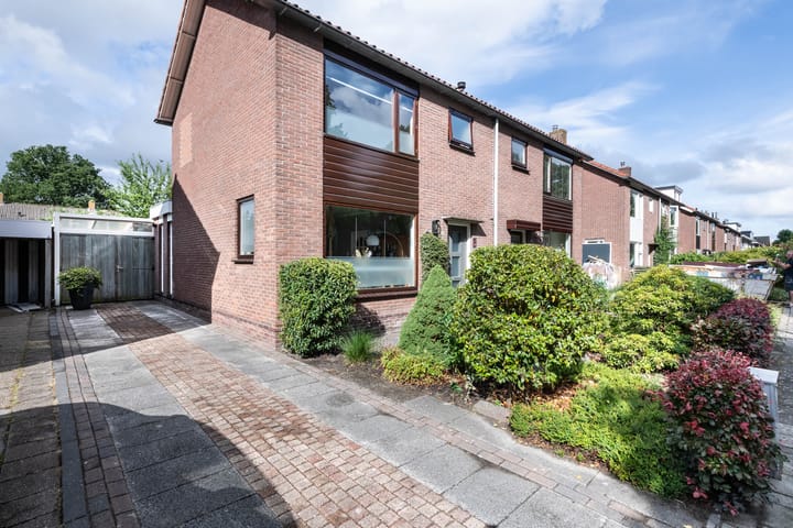 Foto 44 van Papaverstraat 51