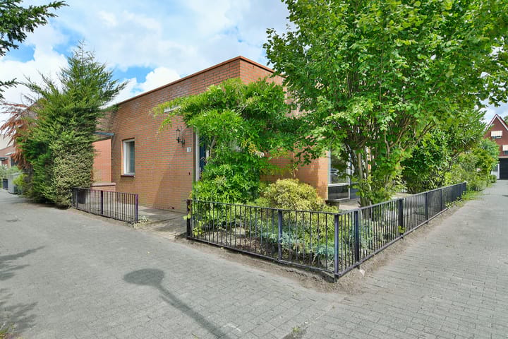 Foto 1 van Sandestein 13