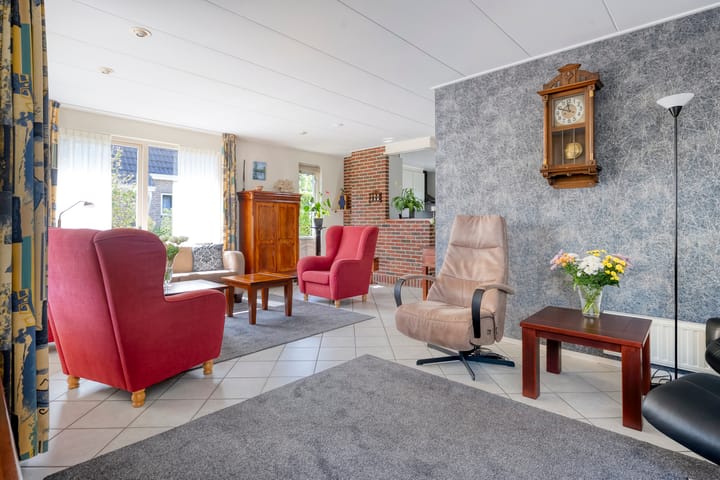 Photo 2 of de Hare 84