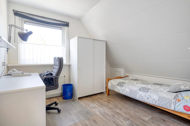 Photo 36 of de Hare 84