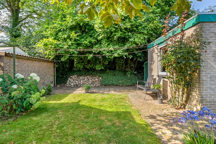 Photo 48 of de Hare 84