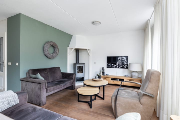 Foto 8 van van Dijksweg 28