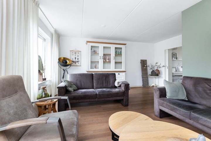 Foto 10 van van Dijksweg 28