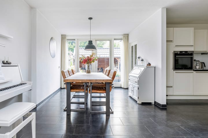 Foto 16 van van Dijksweg 28