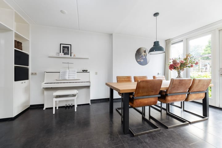 Foto 21 van van Dijksweg 28