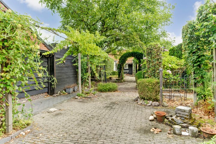 Foto 23 van Dorpsstraat 32-A