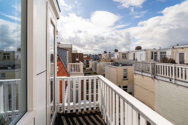 Photo 16 of Celsiusstraat 142-A