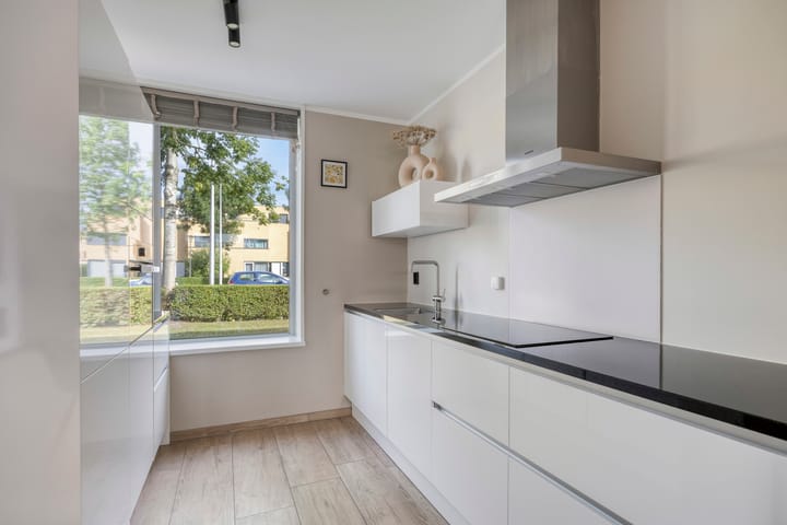 Foto 9 van Oostmeerlaan 105