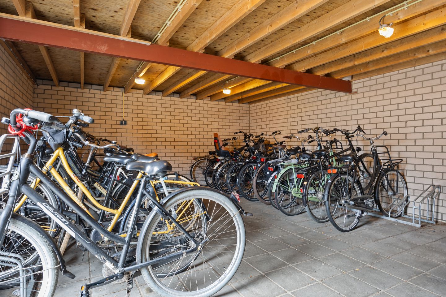 Photo 19 of Trouwlaan 257