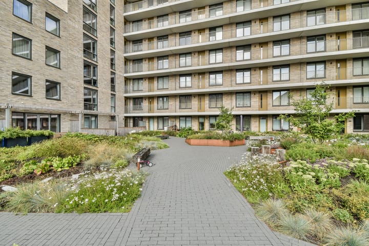 Photo 20 of Floris van Adrichemkade 6