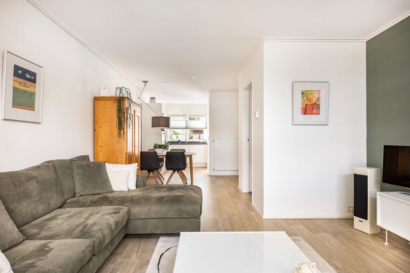 Foto 10 van Van Diemenstraat 142