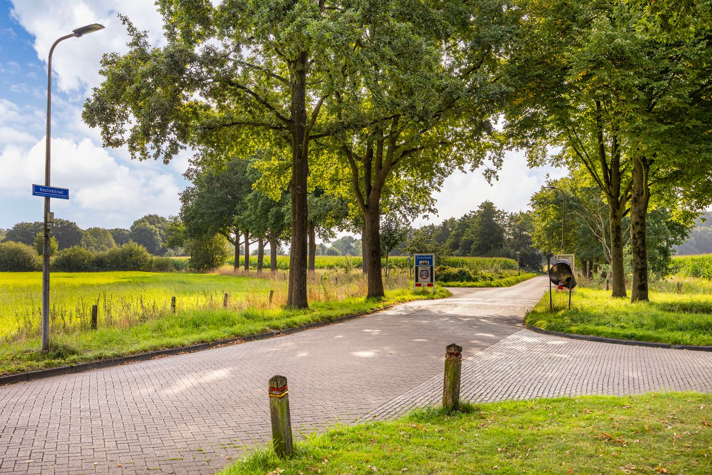 Foto 25 van Van Diemenstraat 142