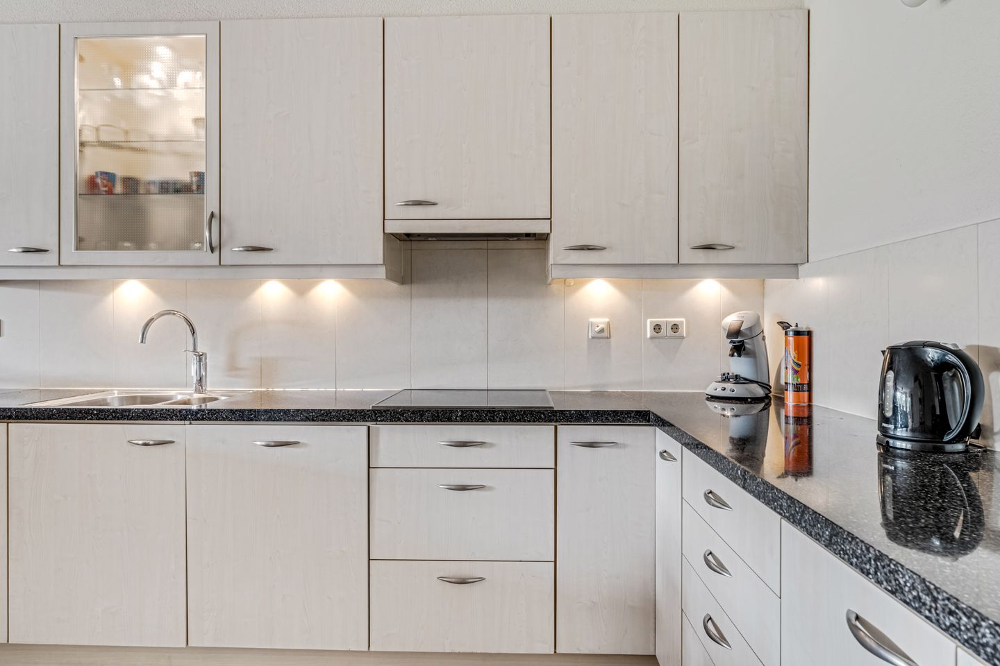 Photo 19 of Bartóklaan 72