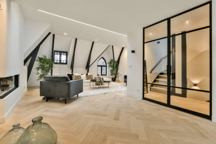 Photo 14 of Koninginneweg 37-C